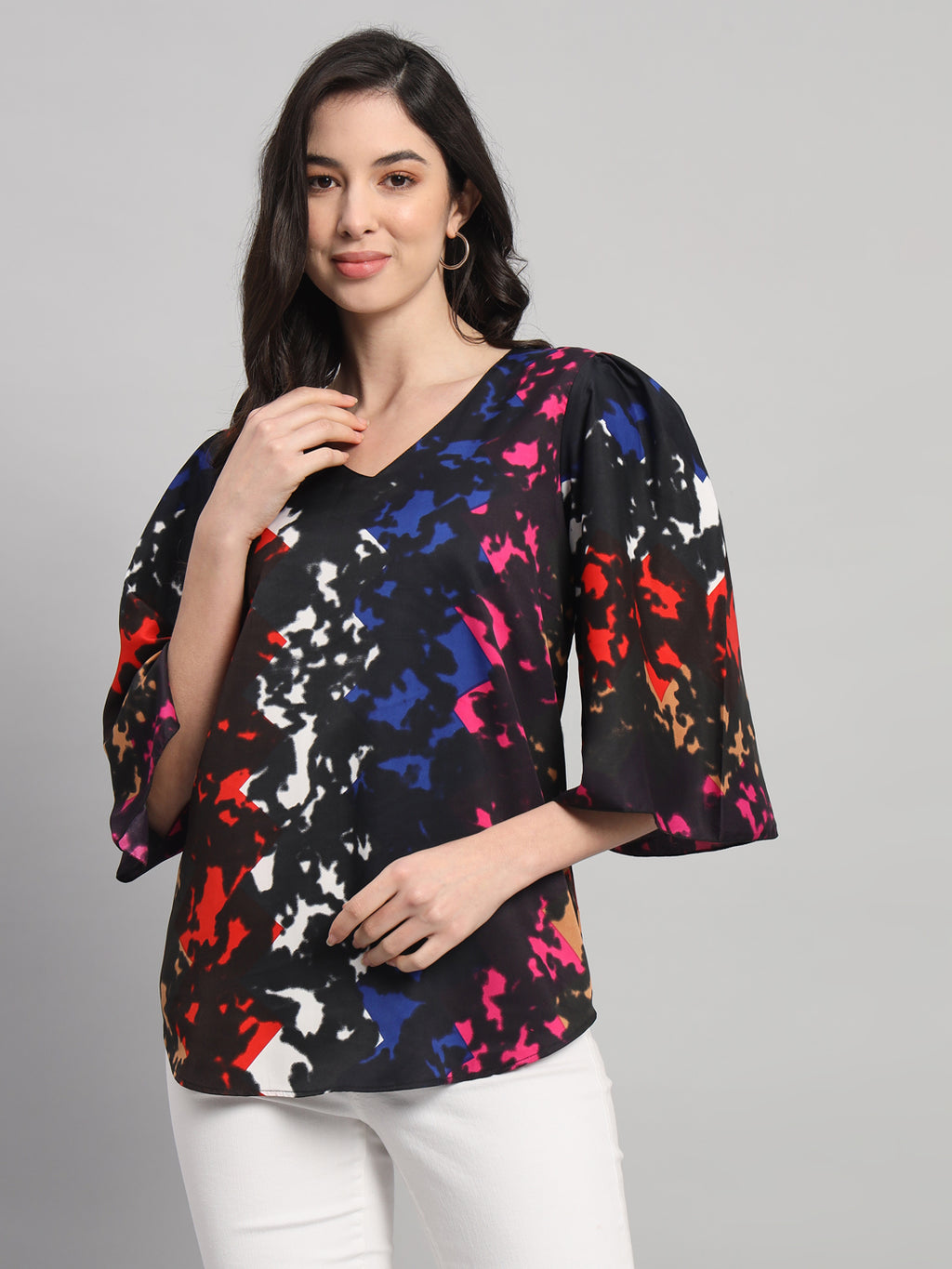 Curvydobe Womens Black Printed V-Neck Top