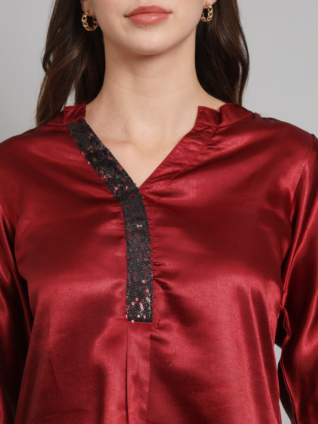 Curvydobe Maroon Mandrain Collar placket Top