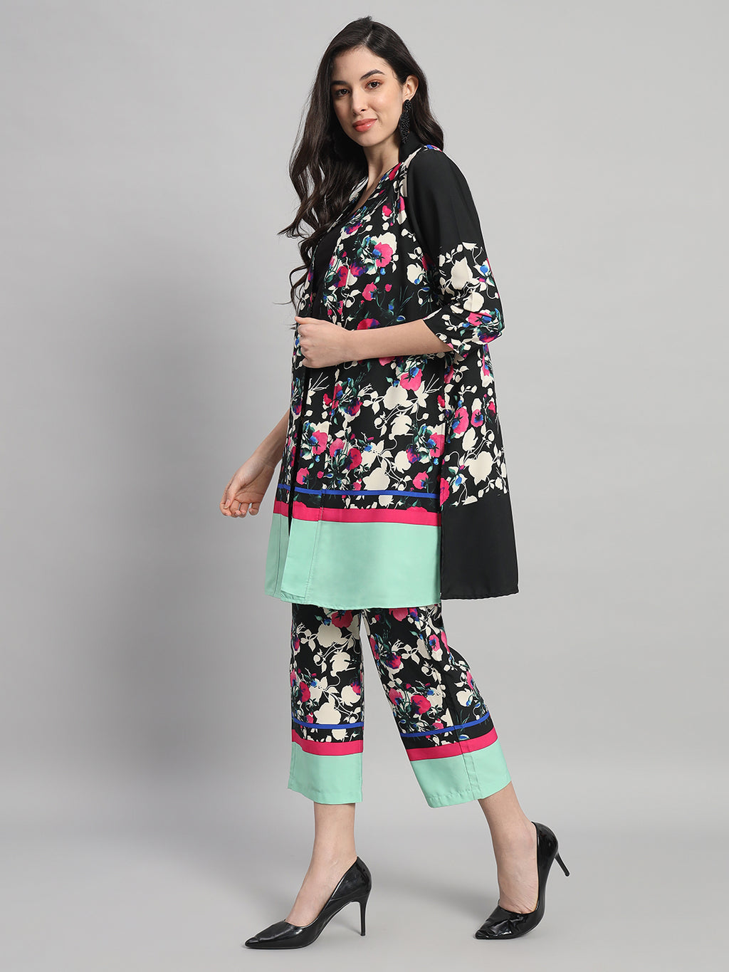 Curvydrobe Women Floral Printed Palazzo Set Shrug