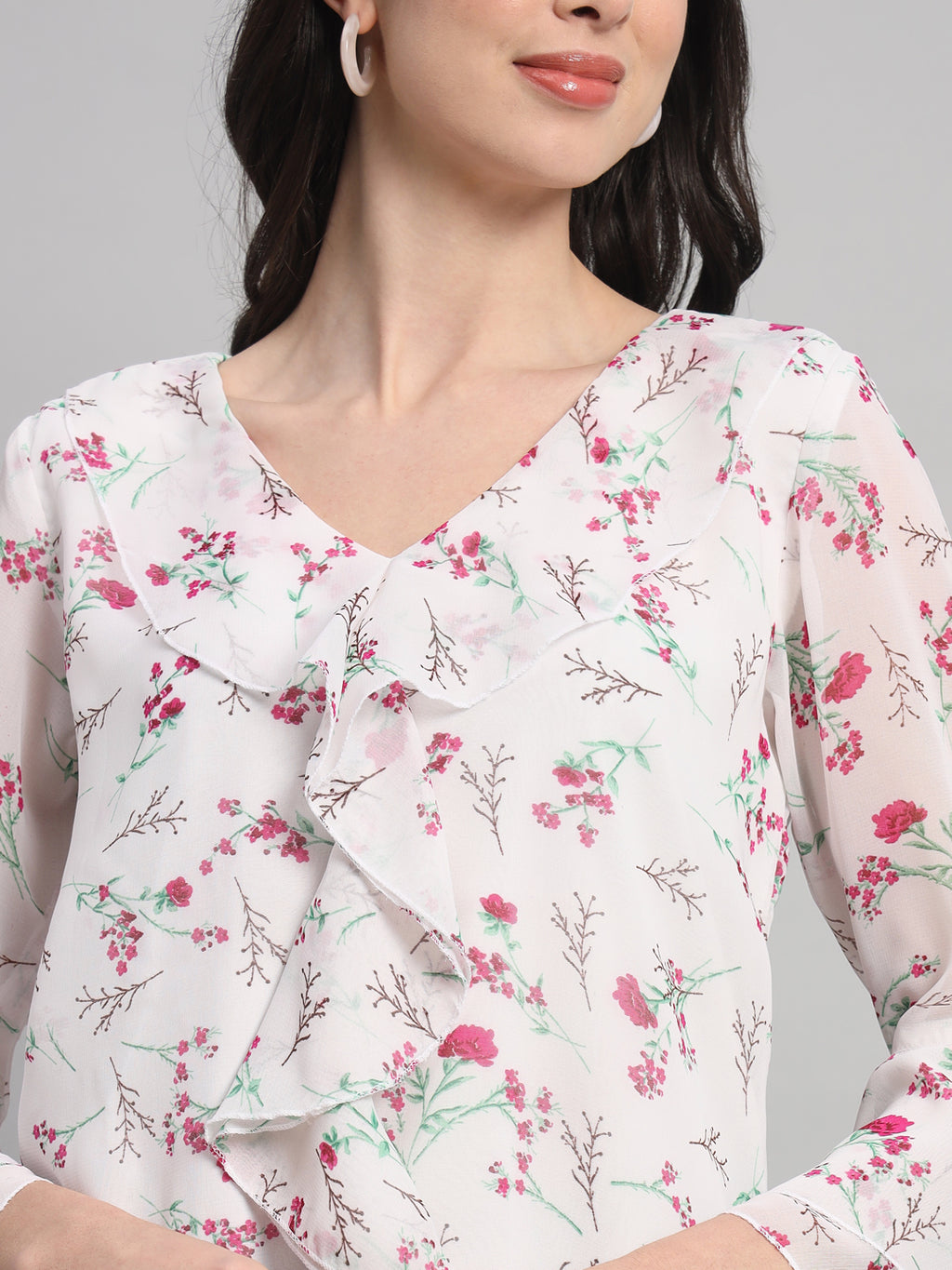 Curvydobe Womens White Floral Print V-Neck Top