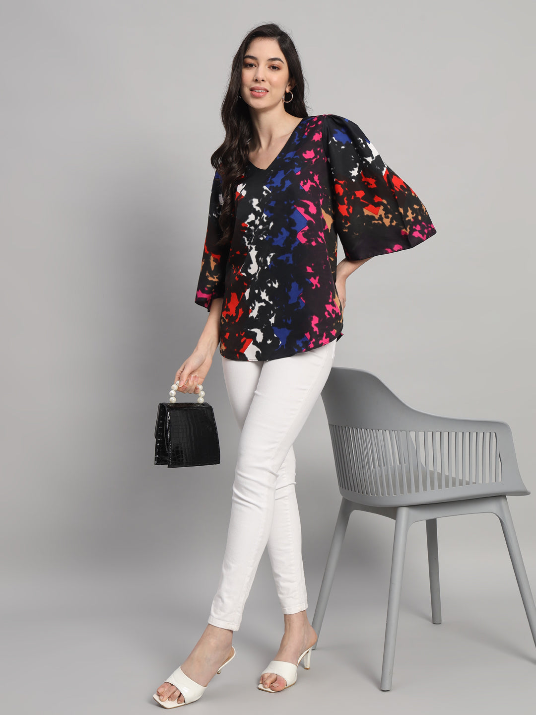 Curvydobe Womens Black Printed V-Neck Top