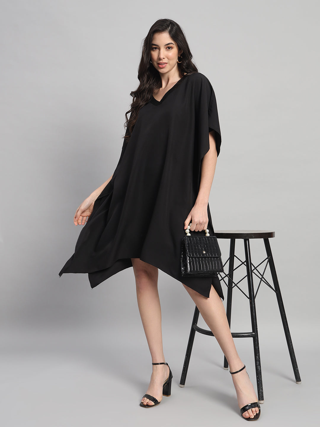 Curvydrobe Women Solid Black Seqwined V-Neck Kaftan