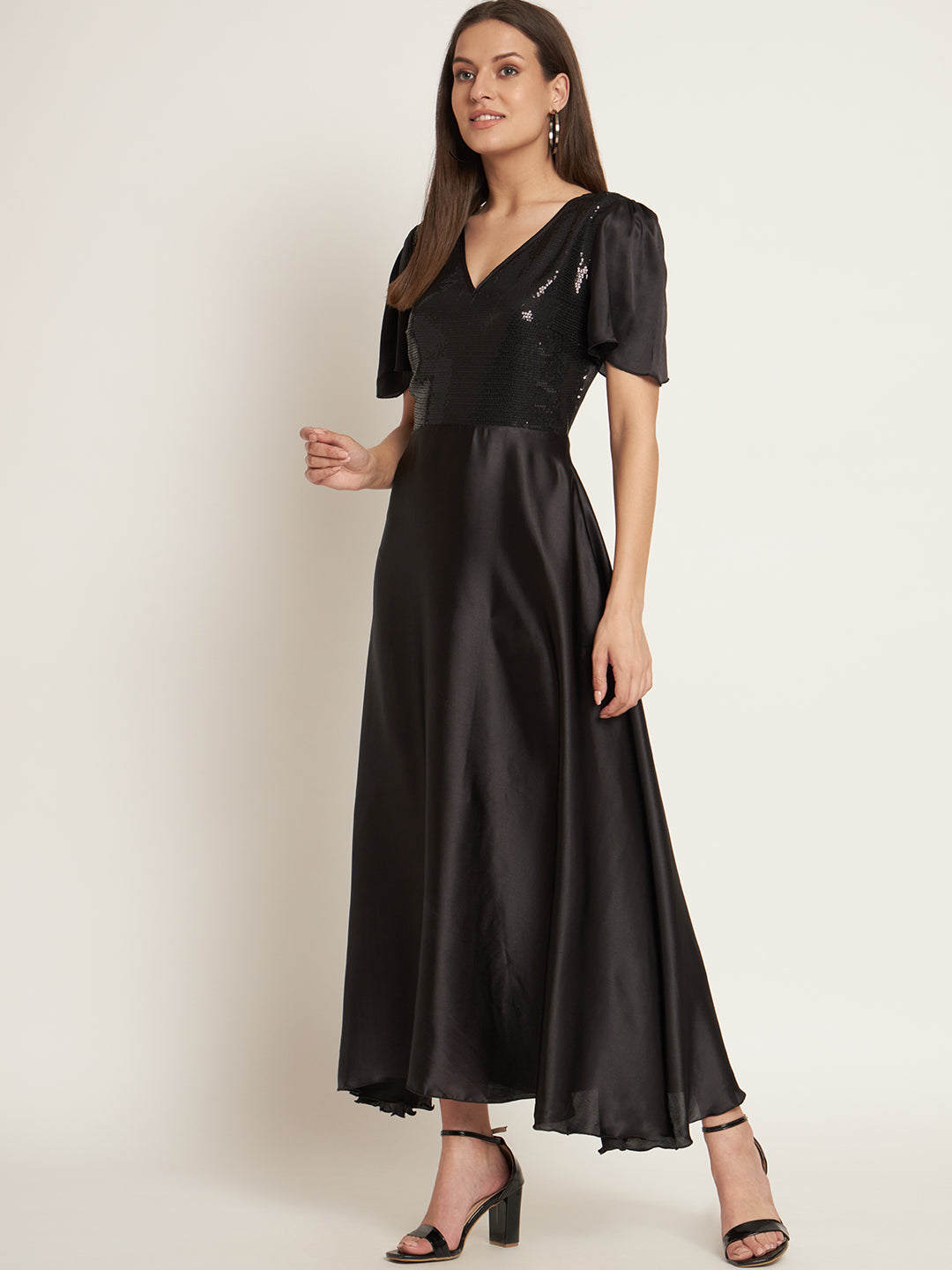 Curvydrobe Women Black Sequinned Detail Maxi Dress
