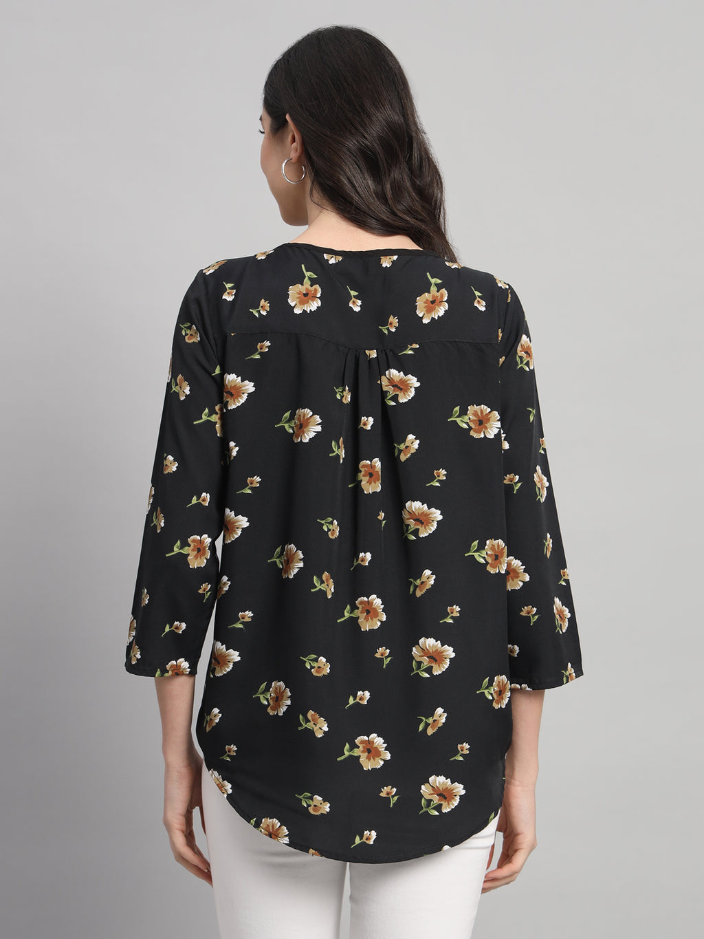 Curvydobe Womens Black Floral Print V-Neck Top