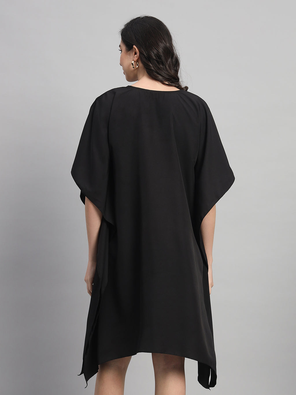 Curvydrobe Women Solid Black Seqwined V-Neck Kaftan