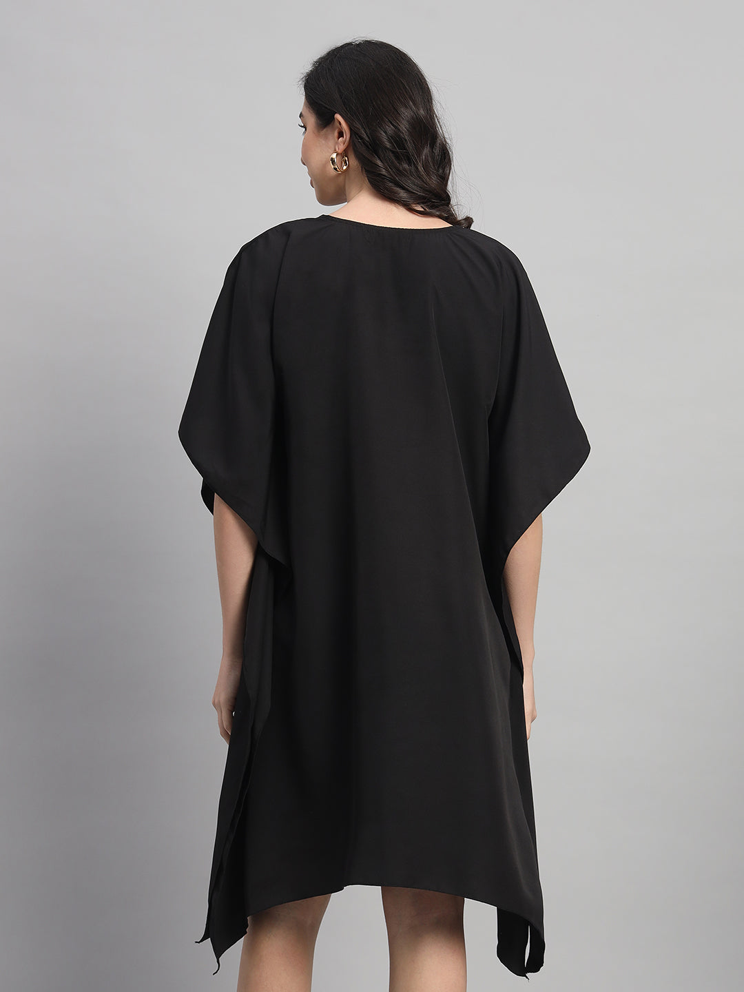 Curvydrobe Women Solid Black Seqwined V-Neck Kaftan