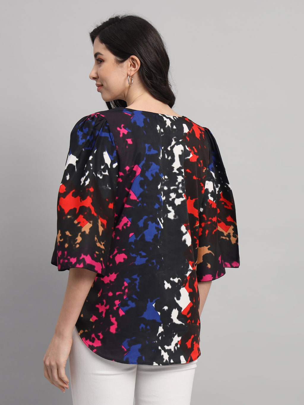 Curvydobe Womens Black Printed V-Neck Top